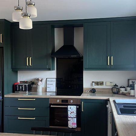 Whitepark Cottage - Your Home Away From Home บัลลีคาสเซิล ภายนอก รูปภาพ