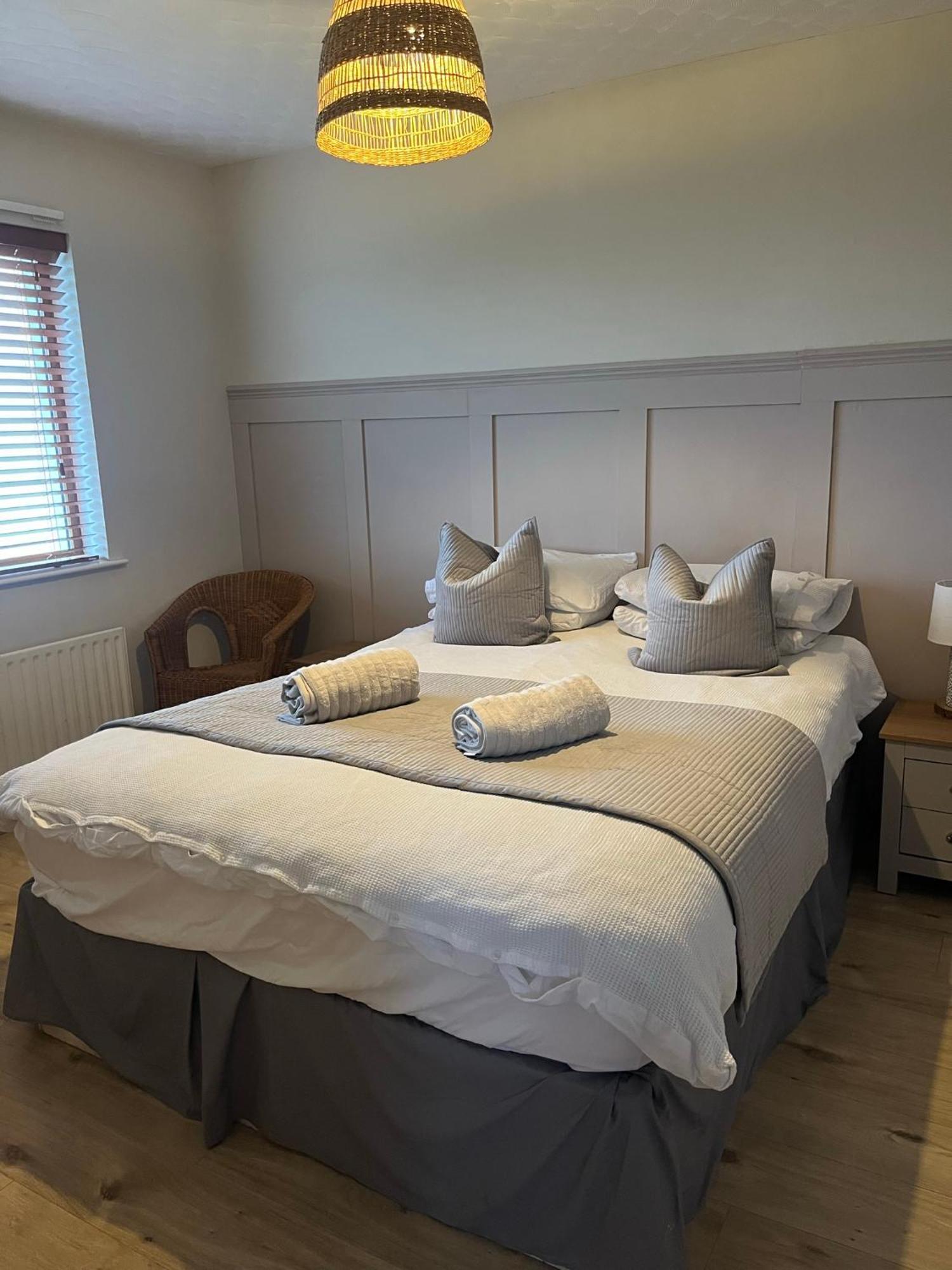 Whitepark Cottage - Your Home Away From Home บัลลีคาสเซิล ภายนอก รูปภาพ