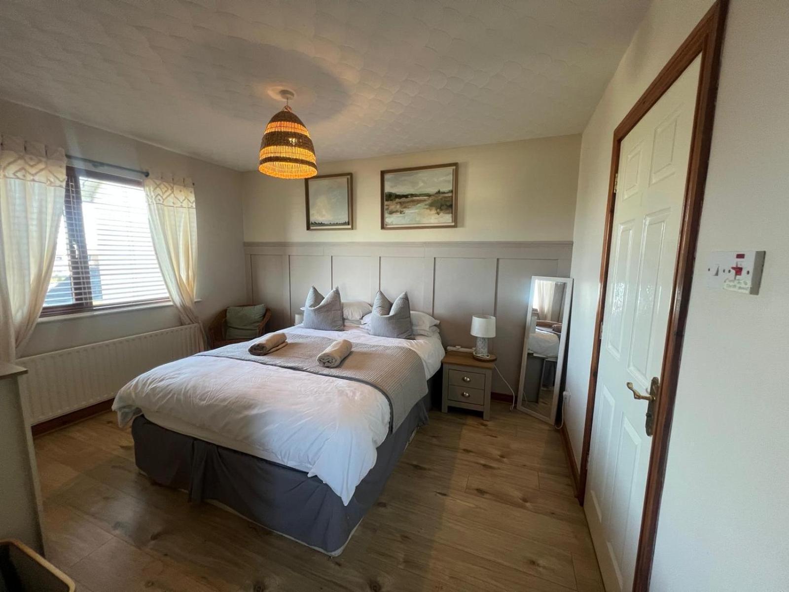Whitepark Cottage - Your Home Away From Home บัลลีคาสเซิล ภายนอก รูปภาพ